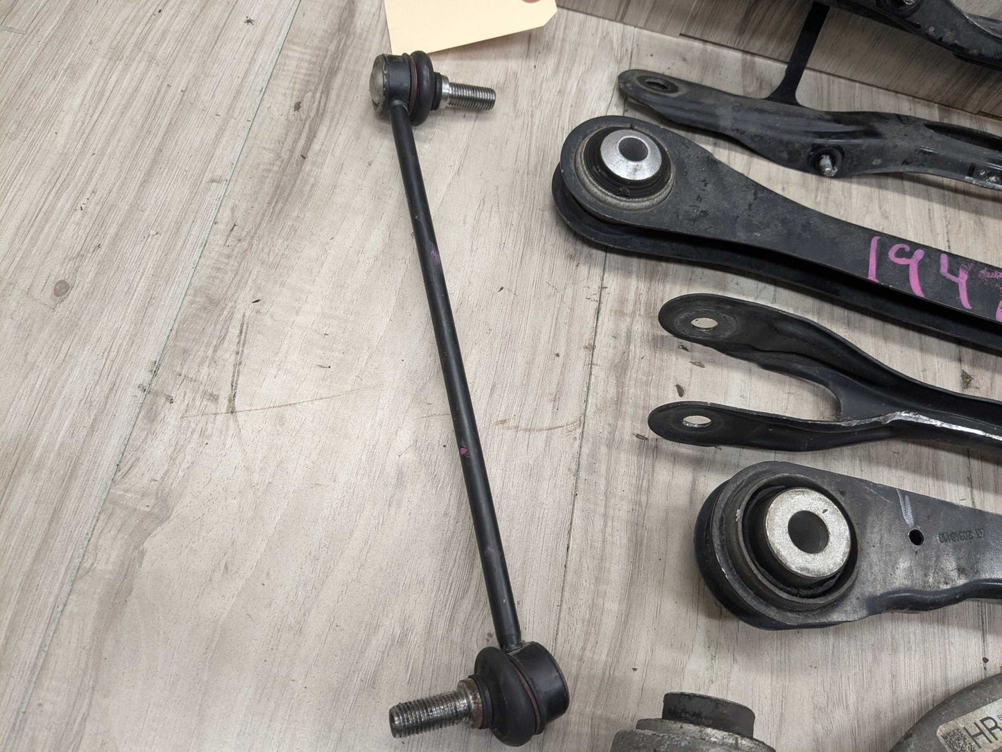 2017 BMW 750i G12 Rear Right Passenger Control Arms SET 6861116 OEM BMW G11 G12 G14 G15 G16 G30 Rear Right Passenger Upper Lower Control Arm SET