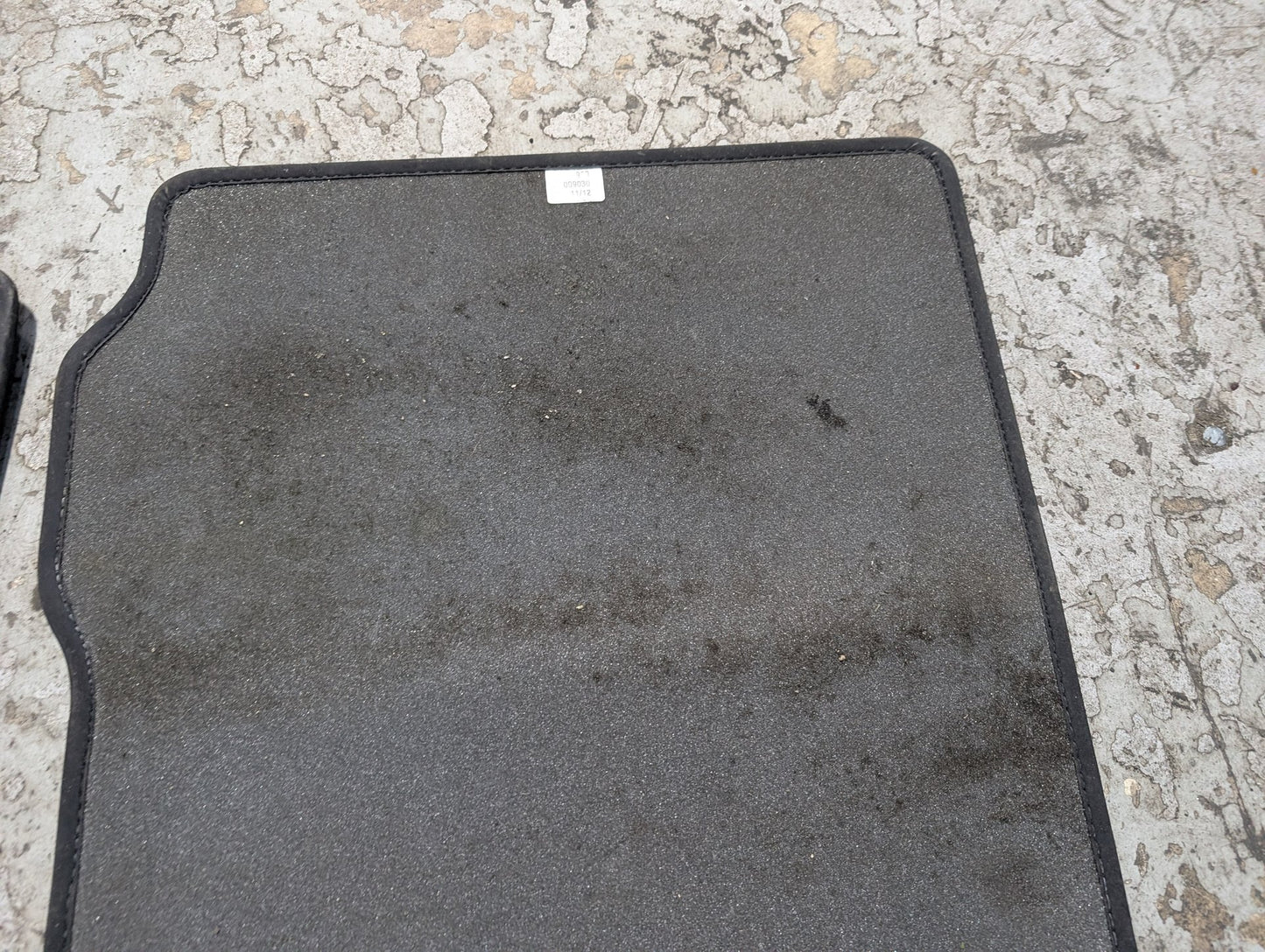 2009-2017 Mercedes-Benz E550 E-Class A207 Front Rear Left Right Mat Carpet Floor Mats SET A2076800648