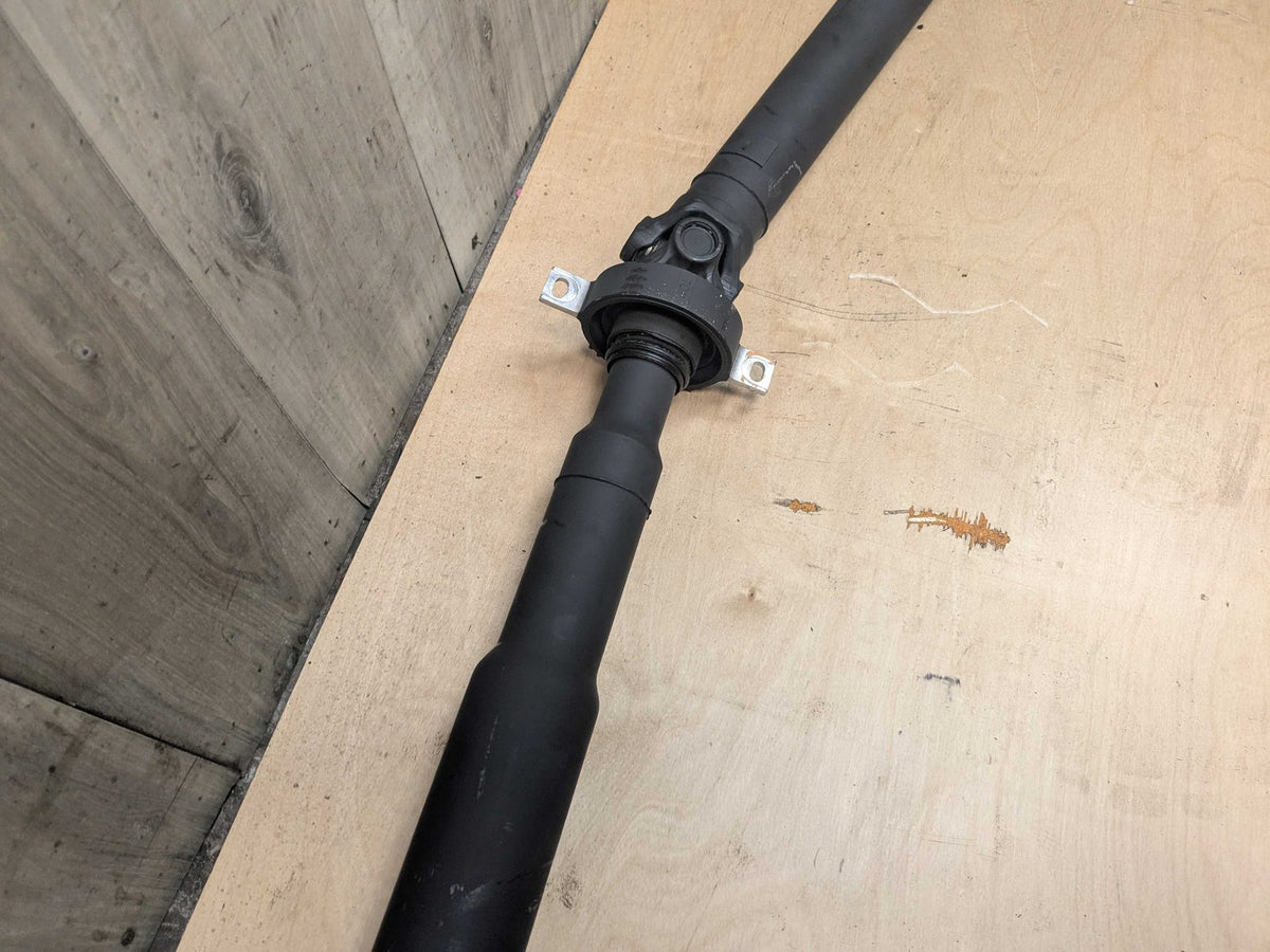 2021 BMW X5 G05 Rear Propeller Driveshaft Drive Shaft 8487410 19-23 OEM BMW G05 G06 X5 X6 40i RWD Rear Driveshaft Drive Shaft Propeller B58C OEM
