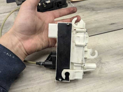 2016 BMW 750i G12 Rear Left Driver Door Latch Lock Actuator w/ Soft Close 2581897 16-22 OEM BMW G11 G12 REAR LEFT DRIVER Side Door Lock Latch Actuator SOFT CLOSE