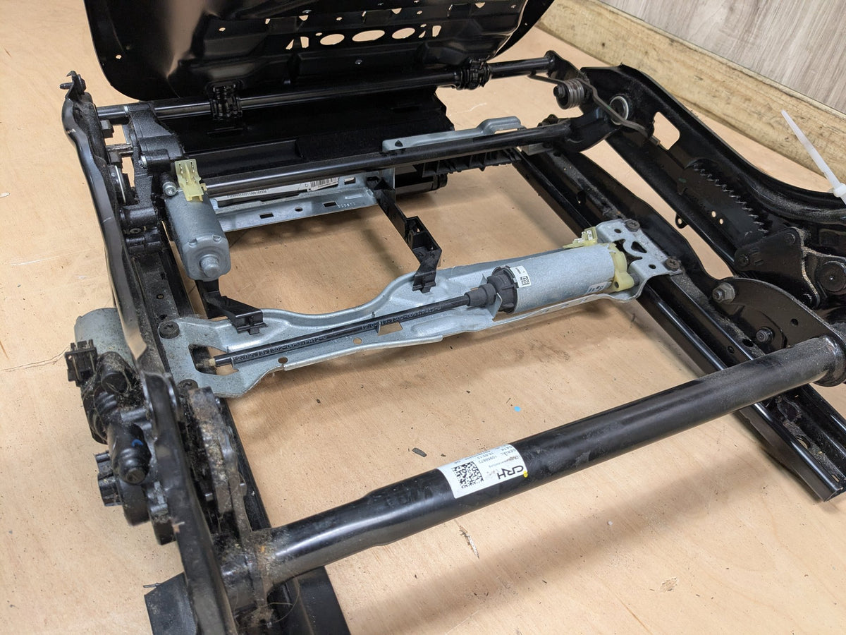 10-16 OEM Mercedes W212 W218 E350 E550 Front Left Driver Seat Rail Track Frame