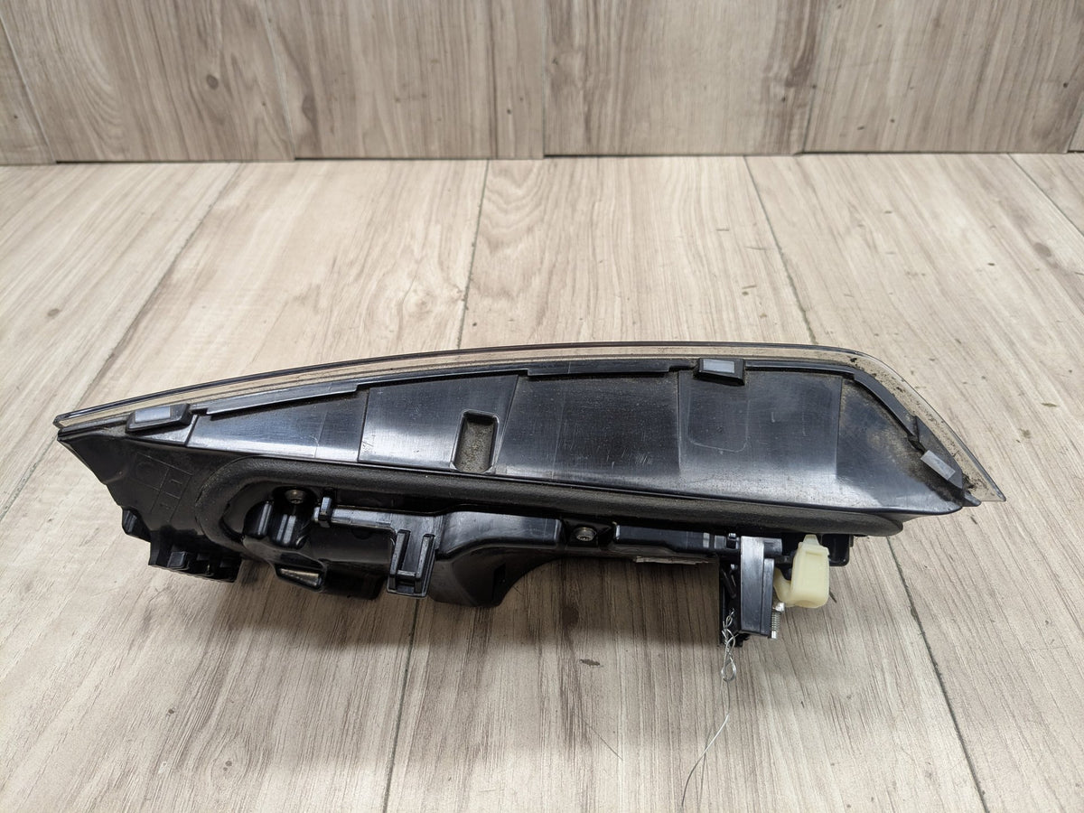 2019 BMW 330i G20 Rear Right Passenger Inner Tail Light 7420456 19-21 OEM BMW G20 G80 330 M340 M3 Rear Right Passenger LED Inner Stop Tail Light OEM