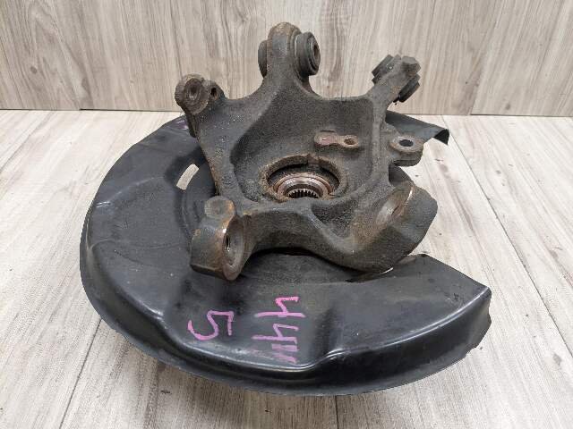 2016 BMW 340i F30 Front Right Passenger Spindle Knuckle w/ Bearing 6853820