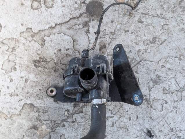 1996 - 2003 BMW Z3 E36 Fuel Vapor Charcoal Canister 1184608 M54B25O0