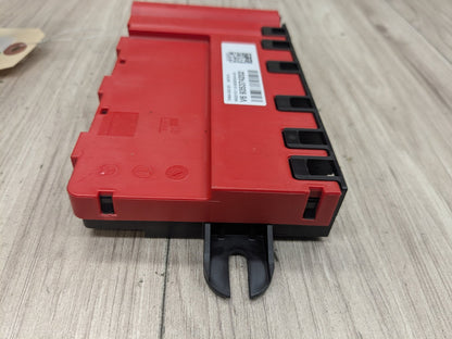 OEM BMW G11 G12 G14 G15 G16 G30 B+ Junction Terminal Power Relay Fuse Box