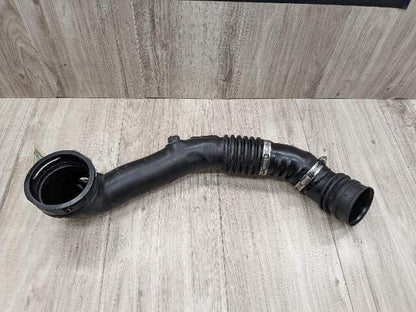 08-13 OEM BMW E88 E90 E92 E93 135 335 Engine Turbo Air Duct