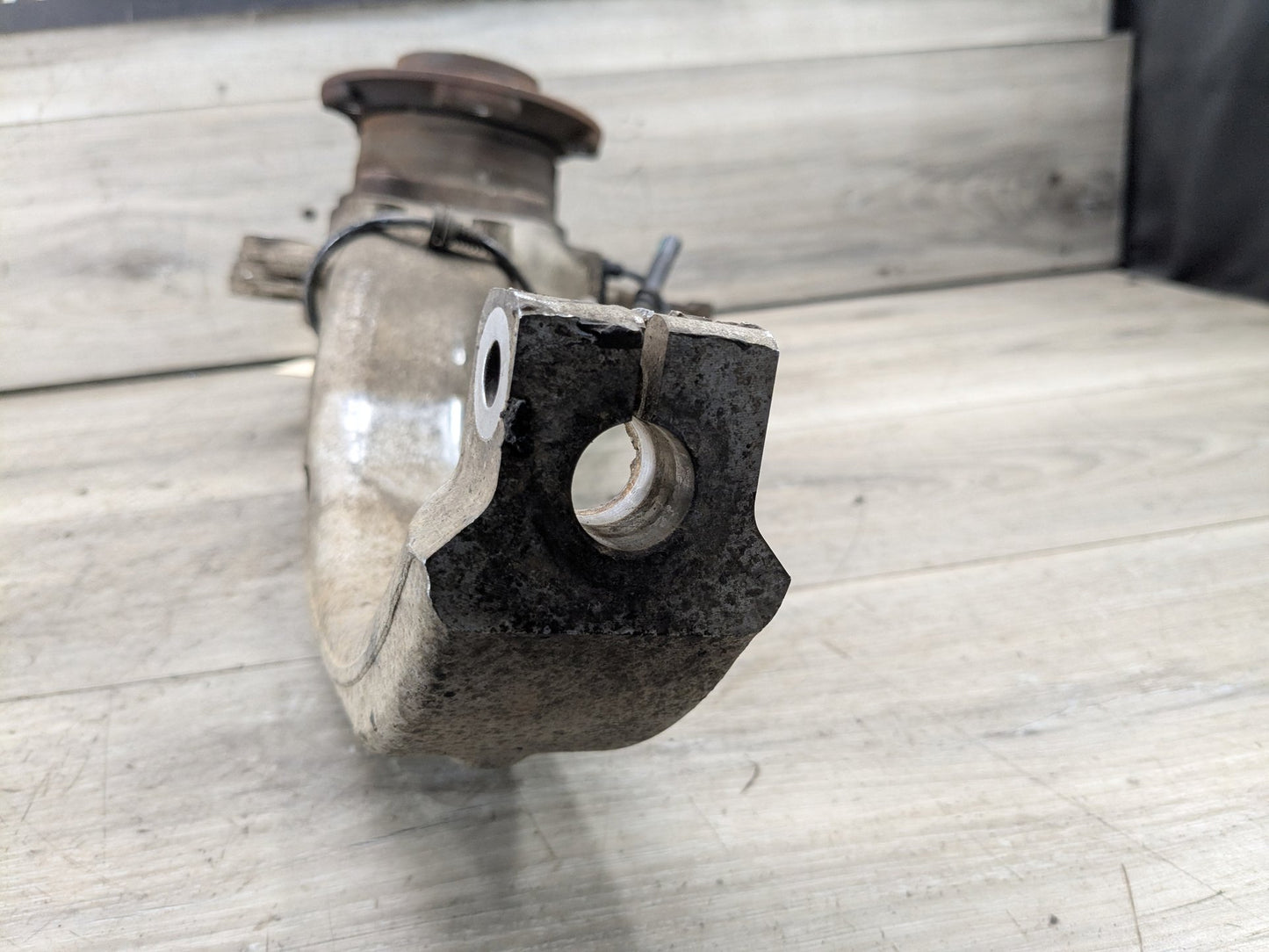 OEM BMW E70 F15 F16 X5 X6 Front Left Driver Spindle Hub Carrier Knuckle Bearing