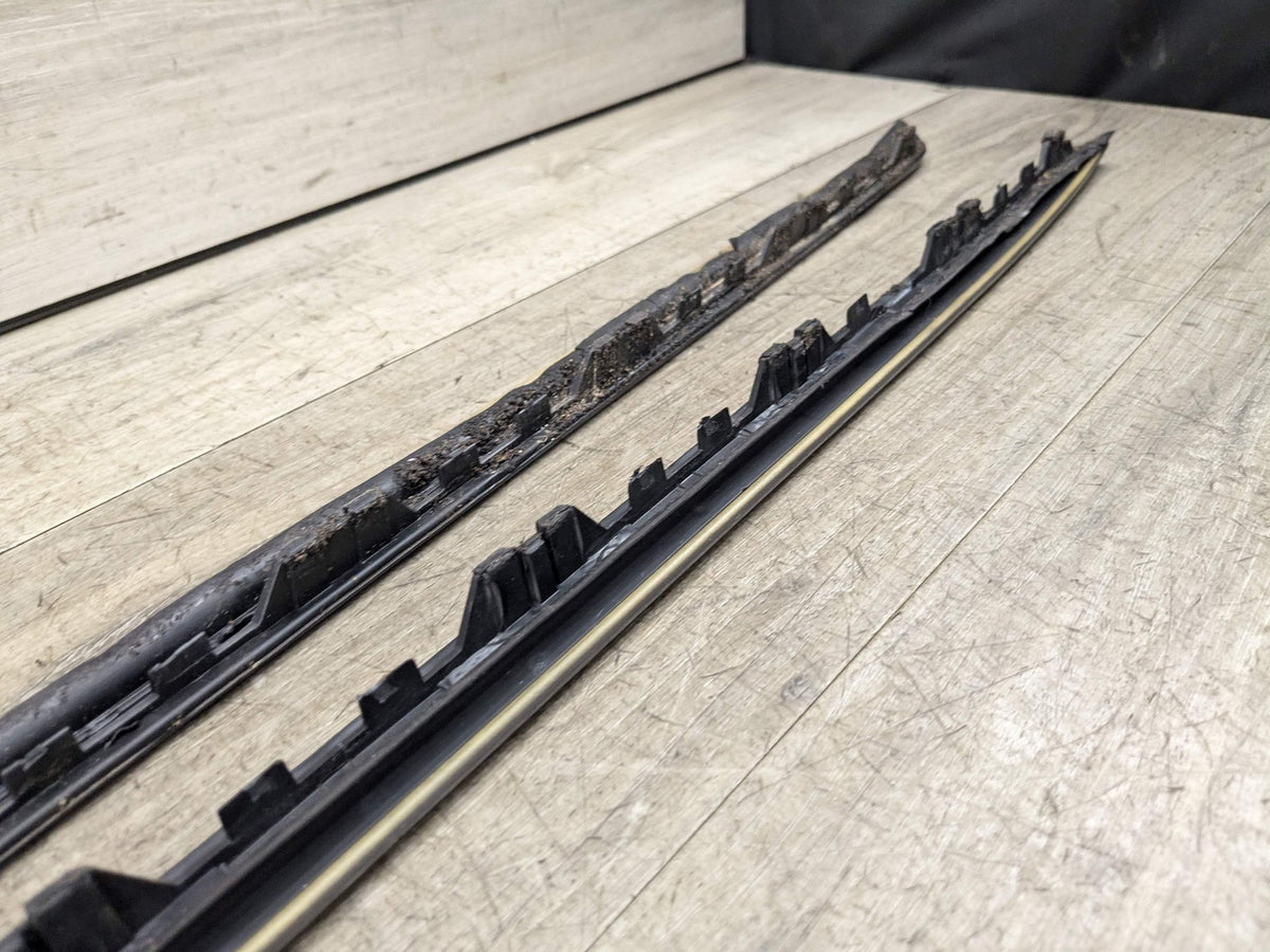 OEM BMW F15 F16 F85 F86 Front Left Right Windshield Side Drip Molding PAIR