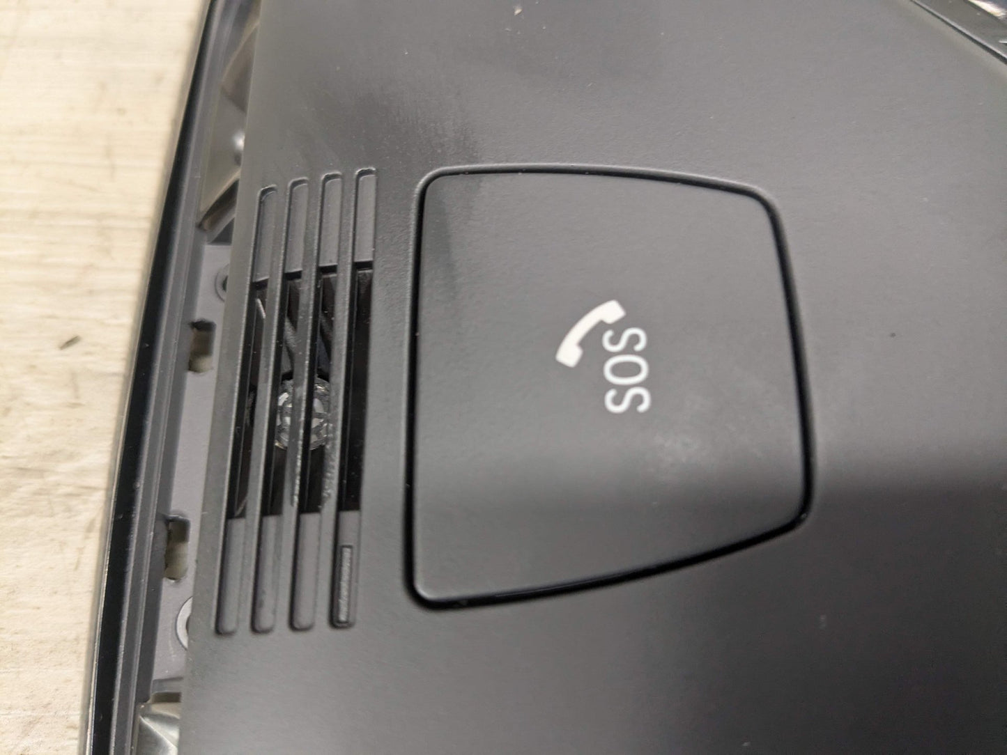 *OEM BMW G01 G02 G05 G30 X3 X4 X5 Headliner Roof Console Dome Light SOS Switch
