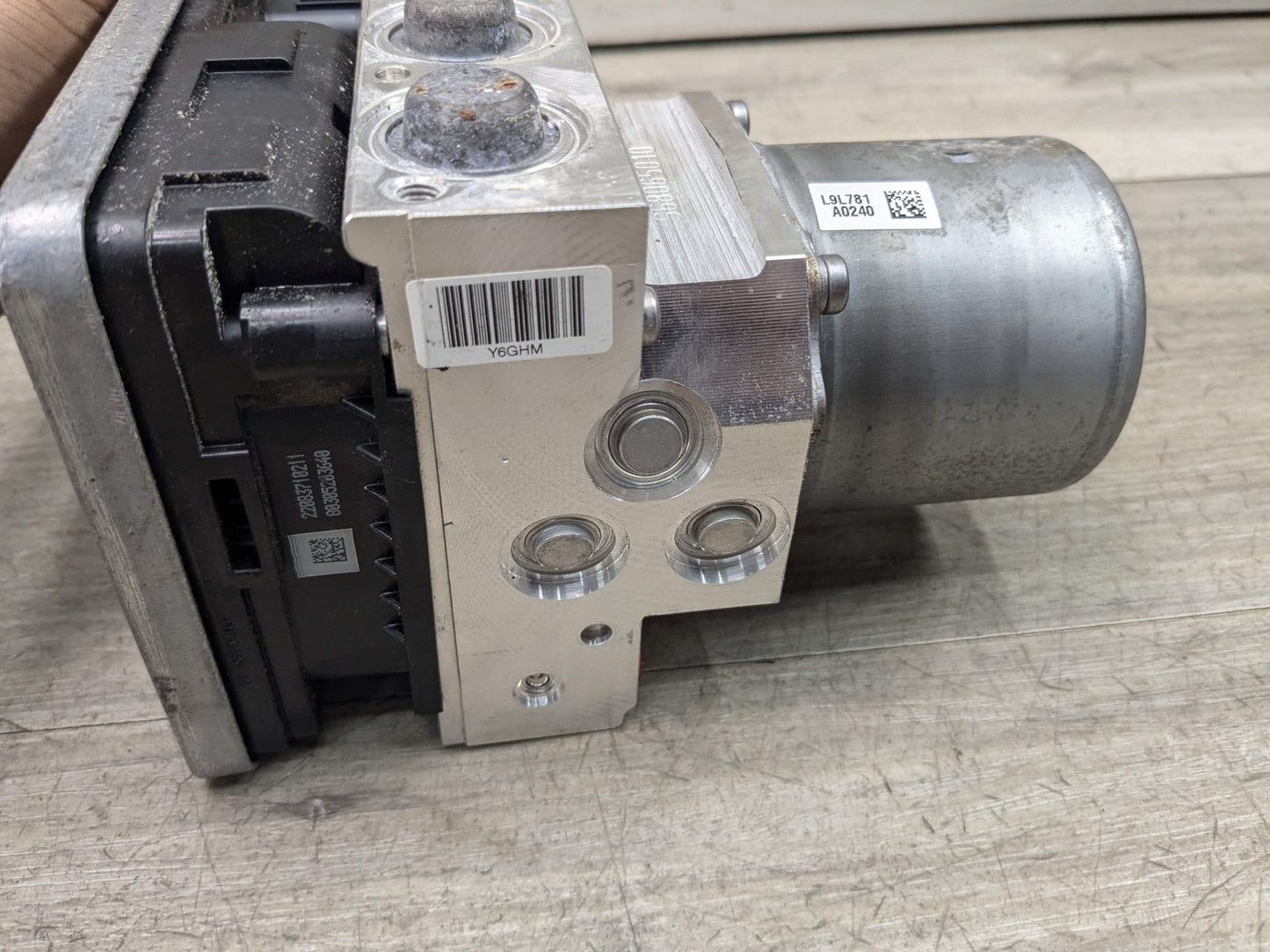 2018 BMW 540i G30 ABS Pump Module 6893768 16-20 OEM BMW G30 528 530 540 550 B58 DSC ABS Pump Computer Unit Anti Lock Brake