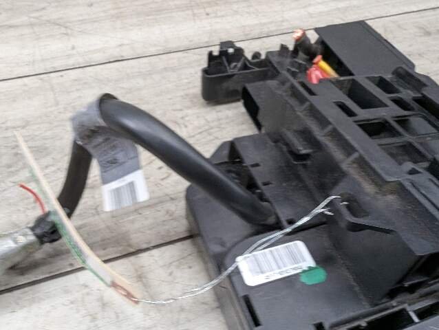 OEM Mercedes W204 W207 E550 Fuse Relay Box Junction Terminal
