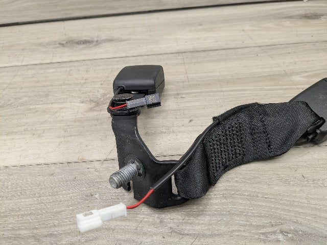 20-24 OEM BMW F44 228 M235 Rear Center Middle Seatbelt Seat Belt Buckle