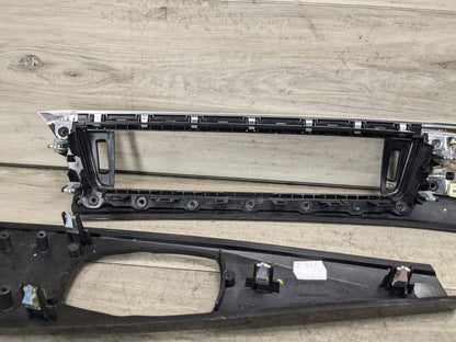 2015 BMW 328i F31 Front Rear Left Right Interior Door Panel Trims SET 9231229 ENGINE COOLANT PUMP: The elec rical connec or o he engine coolan pump could become damaged. Small drops o liquid rom he posi i e crankcase en ila ion (PCV) sys em could drip dow