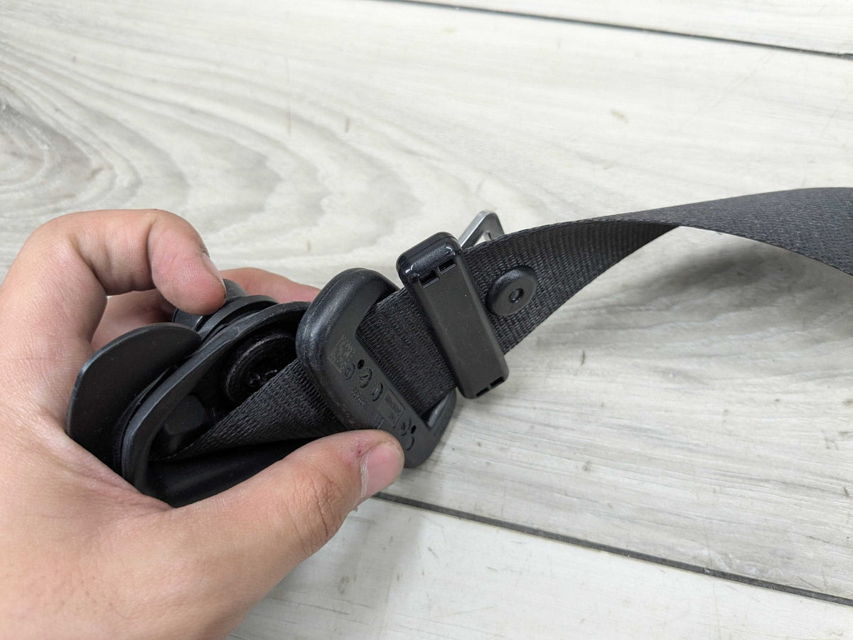 19-26 OEM BMW F95 G05 X5 X6 X7 Front Right Passenger Seat Belt Retractor Black