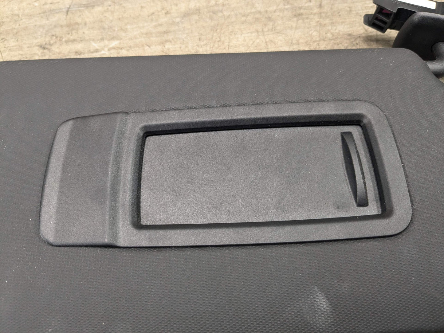 2020 M340 G20 Front Right Passenger Sun Visor 19-23 OEM BMW G20 330 M340 Interior Sun Visor Right Passenger Side Black