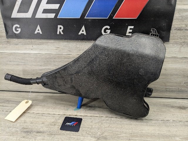 19-25 OEM BMW G20 G22 G23 330 M340 Windshield Wipe Washer Bottle Tank Reservoir