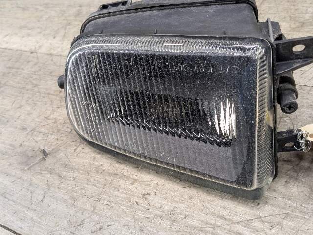 1996 - 2003 BMW Z3 E36 Front Left Driver Bumper Fog Lamp Light 8377941 M54B25O0