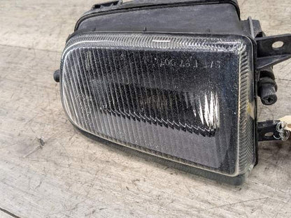 1996 - 2003 BMW Z3 E36 Front Left Driver Bumper Fog Lamp Light 8377941 M54B25O0