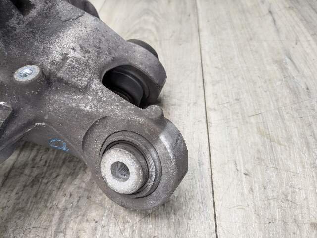 2017 - 2023 BMW M550i G30 Rear Left Driver Spindle Knuckle w/ Bearing 6866337 N63B44O2