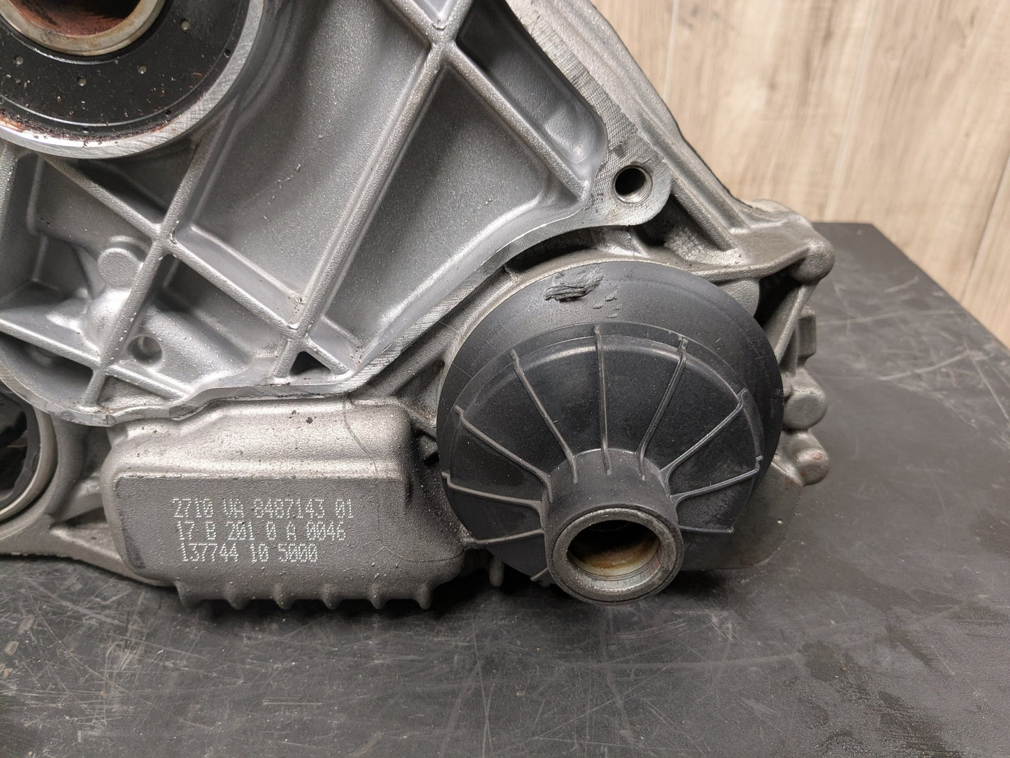 2018 BMW M550i N63B44O2 Transmission Transfer Case 119694k 8487143