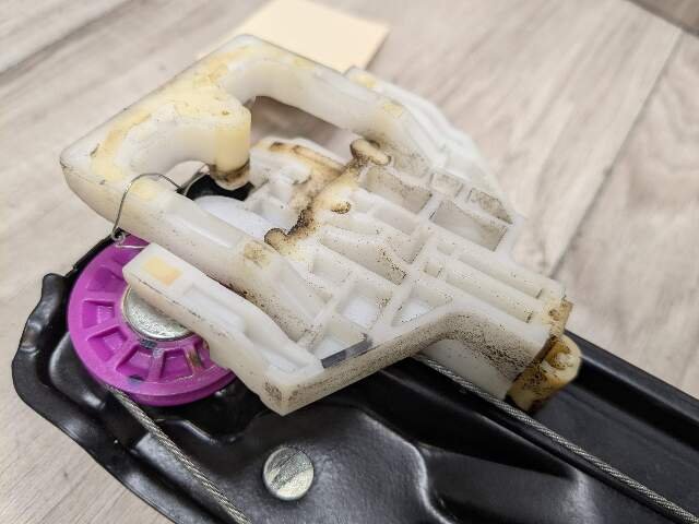 16-22 OEM BMW F48 X1 Rear Left Driver Side Door Window Regulator Motor