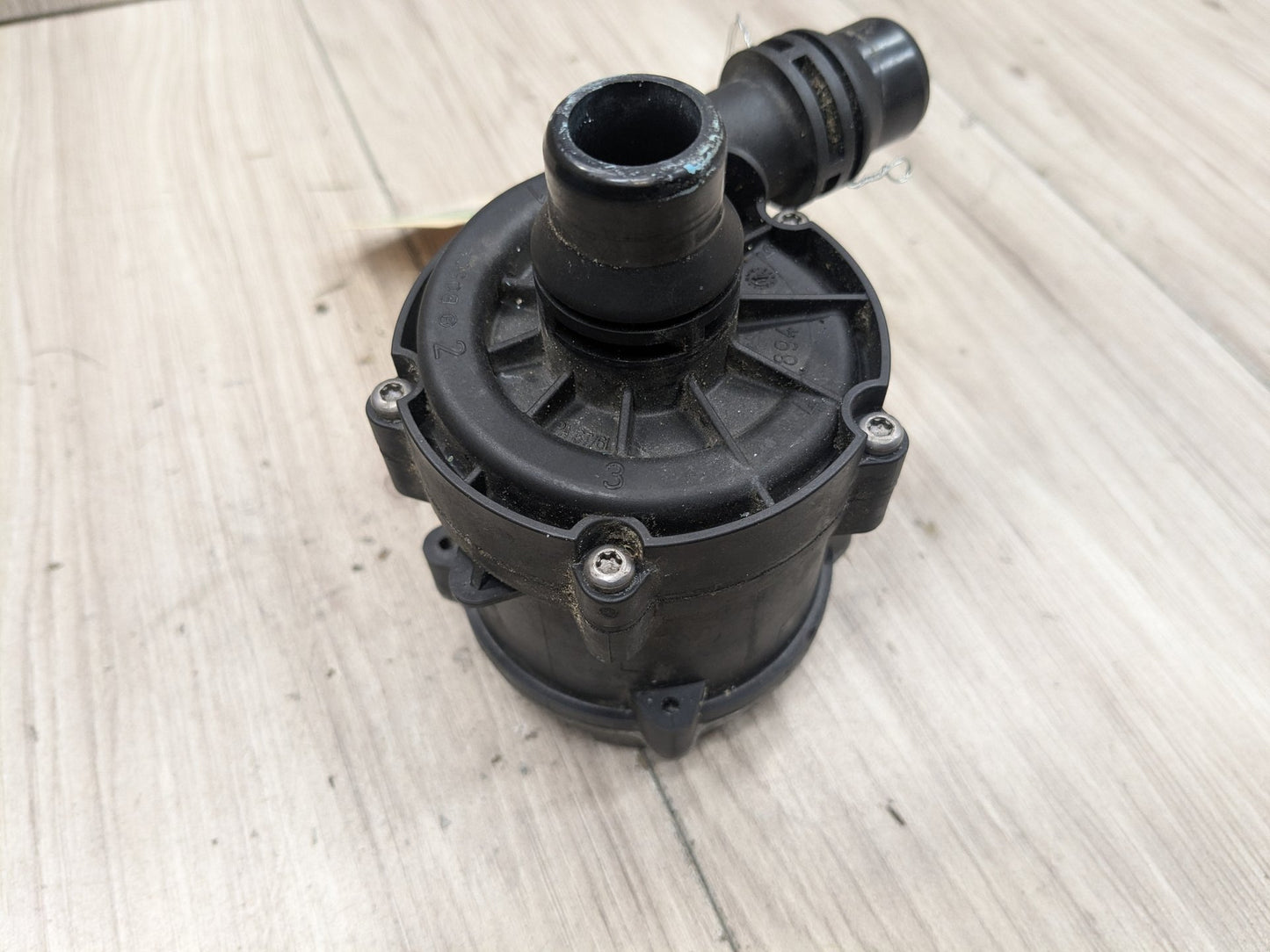 16-24 OEM BMW F90 G11 G12 G30 M5 Engine Electric Auxiliary Water Coolant Pump