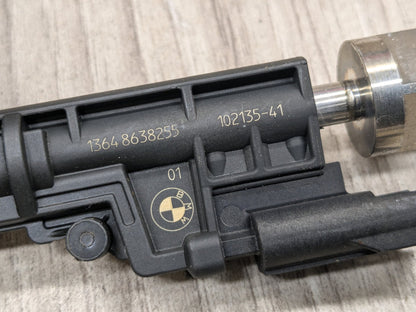 2016 BMW 750i G12 Engine Motor Fuel Injector SET 8638255 19-24 OEM BMW G12 G30 M550 750 Engine N63R High Pressure Fuel Injector SET