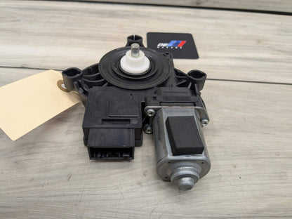 2021 BMW M340i G20 Rear Right Passenger Door Window Glass Regulator Motor 8498864 OEM BMW G20 G80 330 M340 REAR Right Passenger Side Door Window Regulator Motor