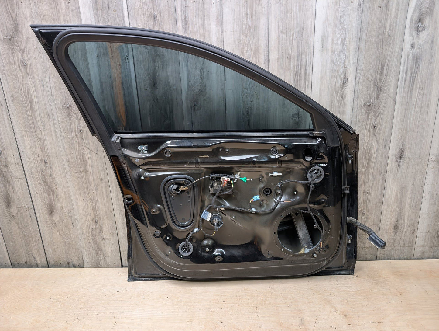 *17-19 OEM AUDI A4 S4 Front Left Driver Side Door Shell Black A2/ Y9B