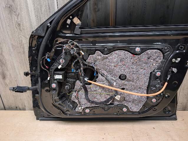 OEM BMW F90 G30 530 540 M550 M5 Front Right Passenger Door Shell Panel