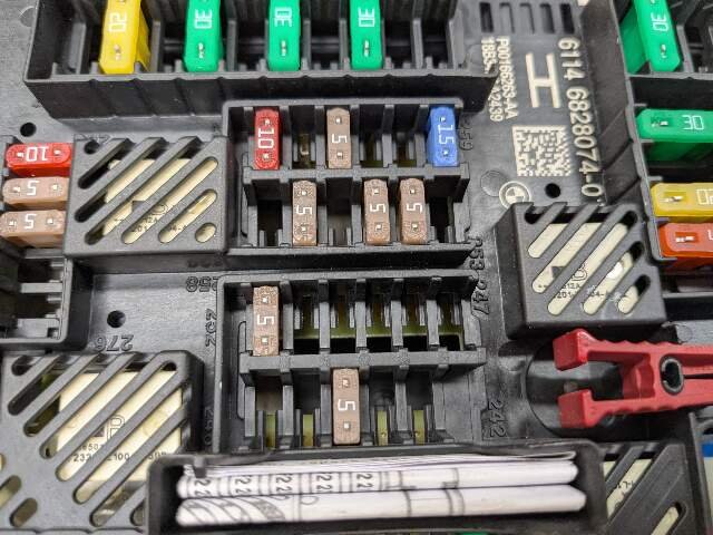 OEM BMW G01 X3 G02 X4 Rear Battery Power Distribution Fuse Relay Junction Box