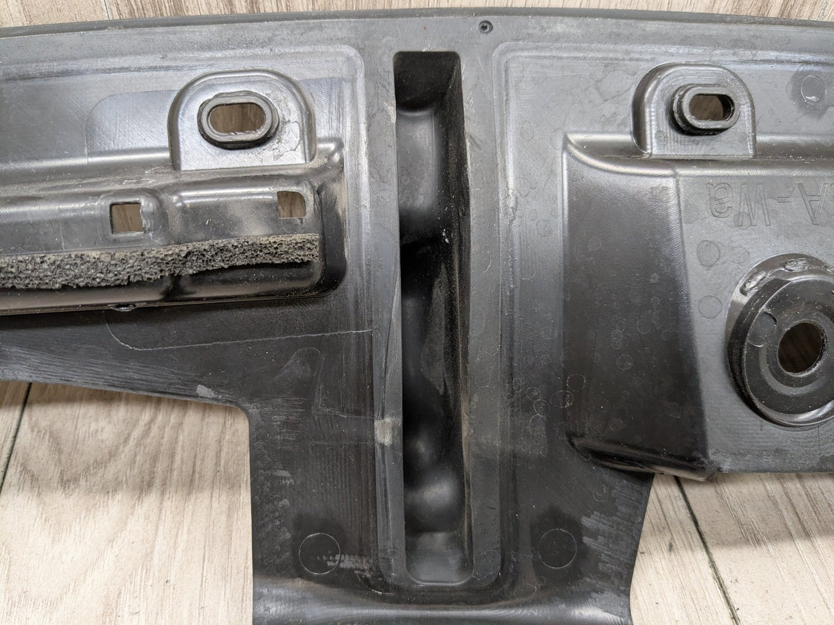 OEM BMW F90 M5 G30 530 540 M550 Front Right Engine Support Sealing Cover Trim