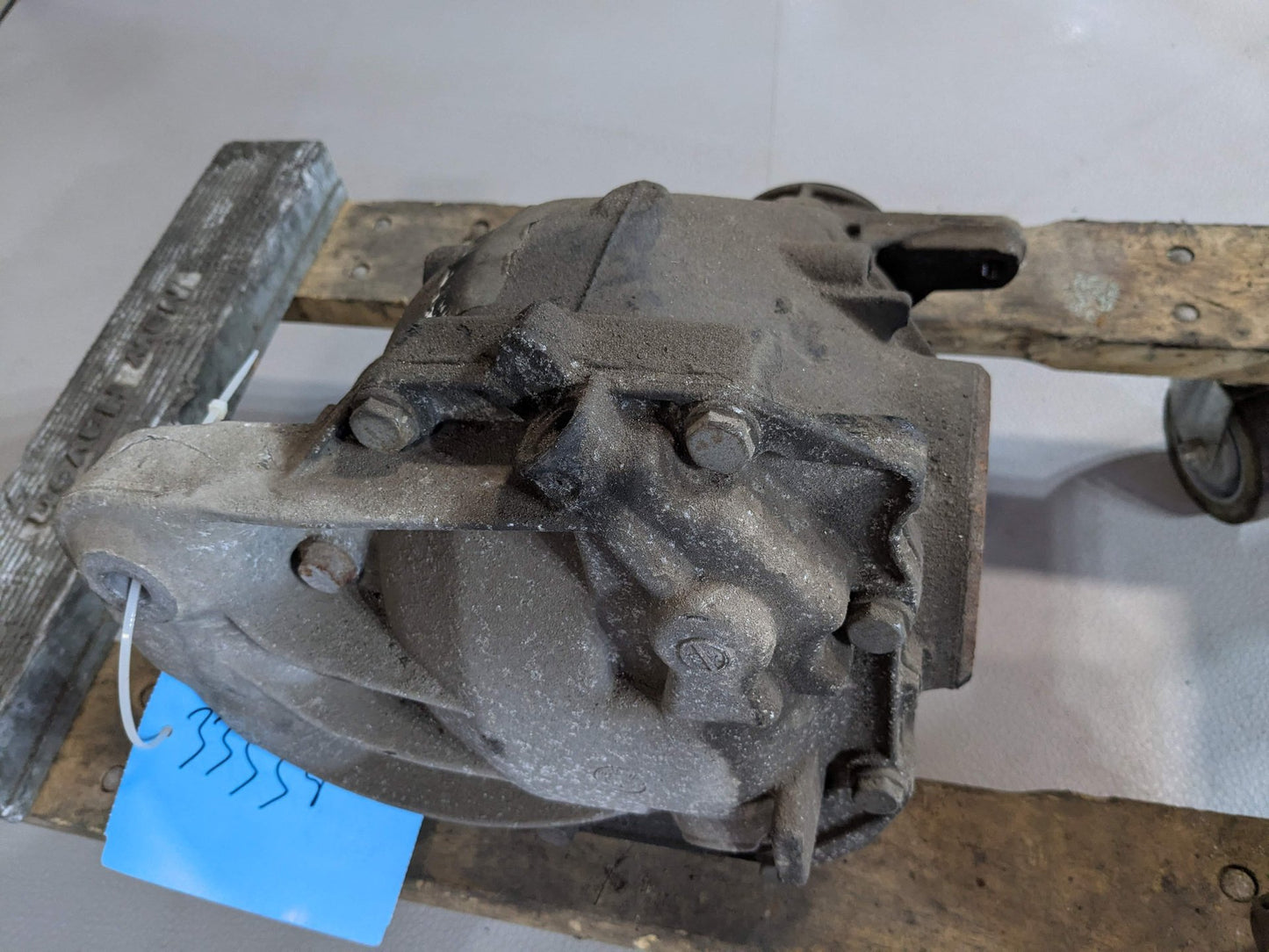 2010 BMW X5 Rear Axle Carrier Differential 266737k 7552523