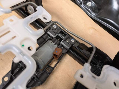 16-23 OEM BMW G12 G30 Front Left Driver Seat Rail Track Frame w/ Motors 7367545