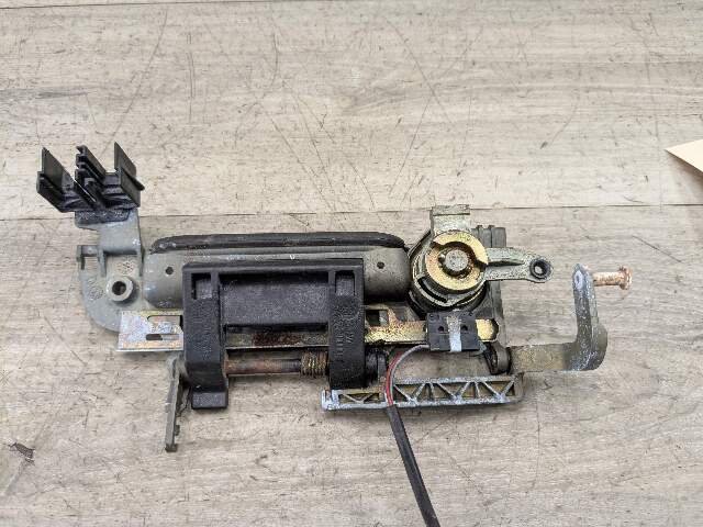 1996 - 2003 BMW Z3 E36 Liftagte Trunk Lid Liftgate Lock Latch Actuators SET 8361140 M54B25O0