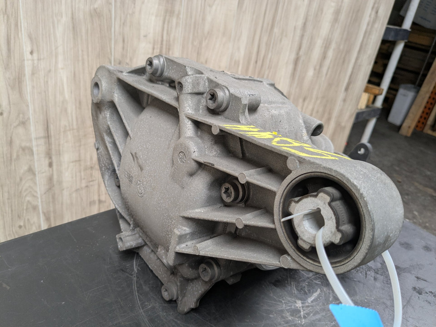2018 BMW M550i N63B44O2 Rear Axle Carrier Differential 119694k 8638075