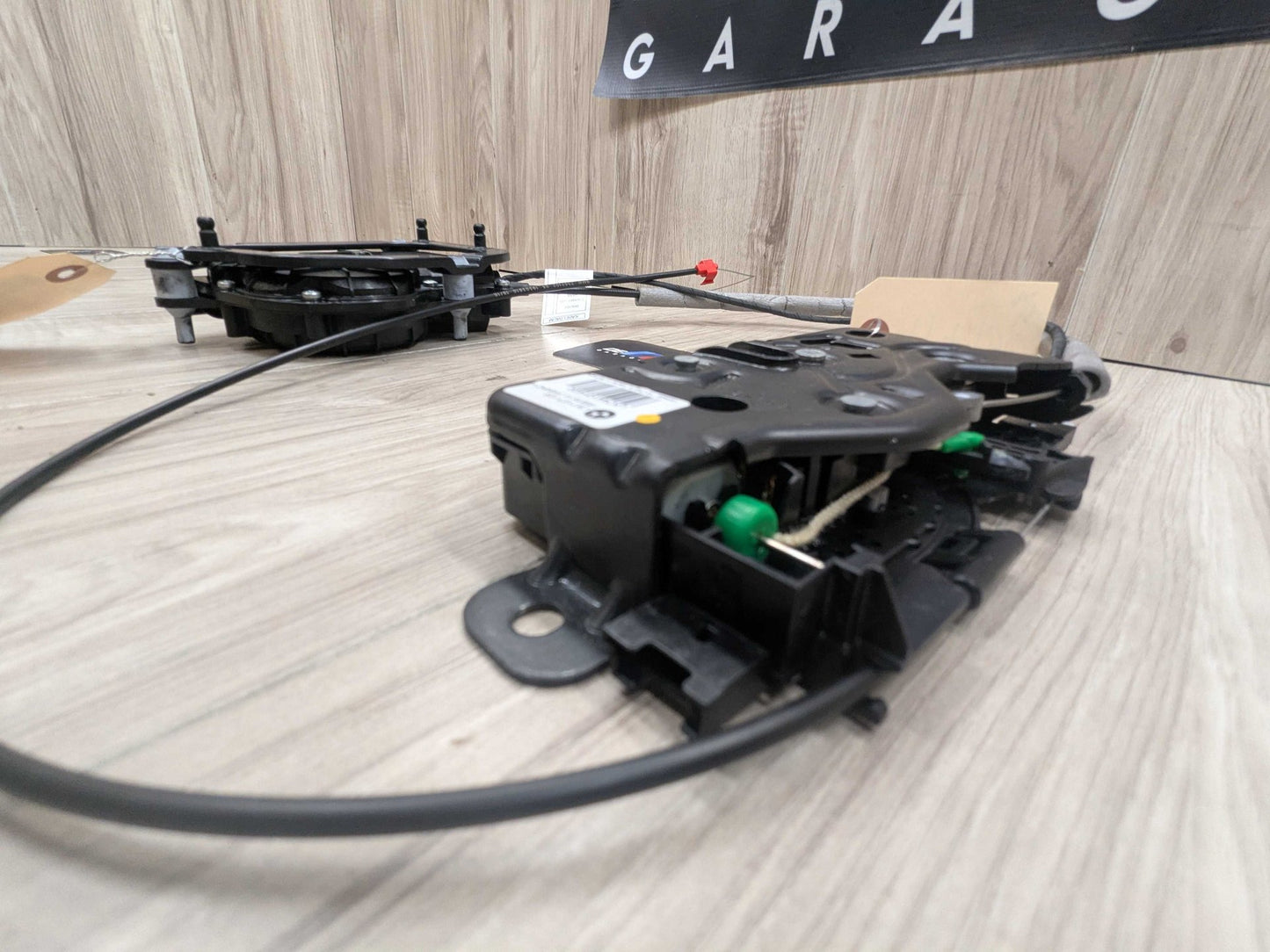 2017 BMW 740i G12 Liftgate Trunk Lid Liftgate Lock Latch Actuators SET 7357097 16-22 OEM BMW G11 G12 740 750 M760 Trunk Lid Power Lock Drive Actuator