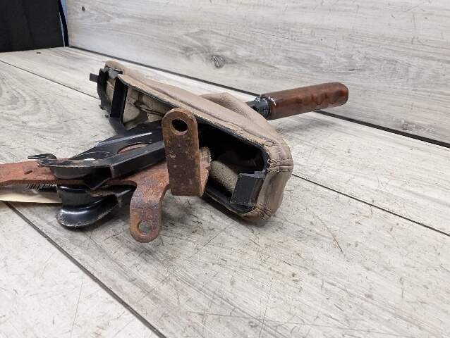 1996 - 2003 BMW Z3 E36 Emergency Handle Brake Cover w/ Boot 2227557 M54B25O0