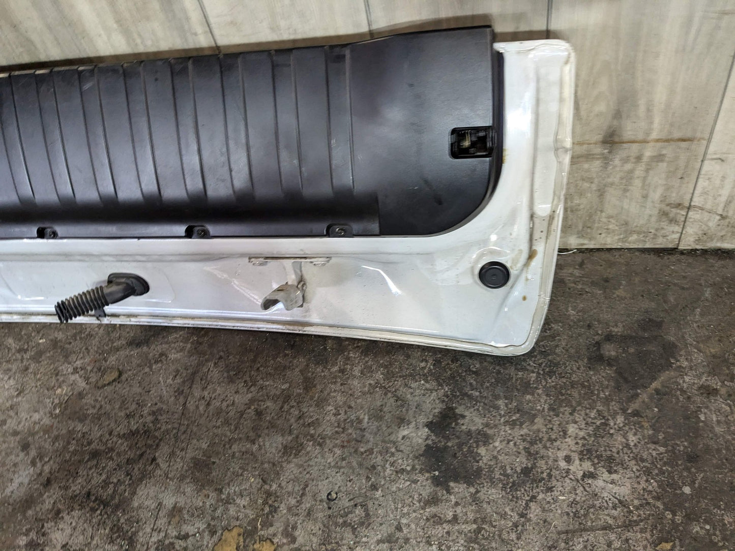2012 BMW X5 E70 Rear Lower Liftgate Tailgate