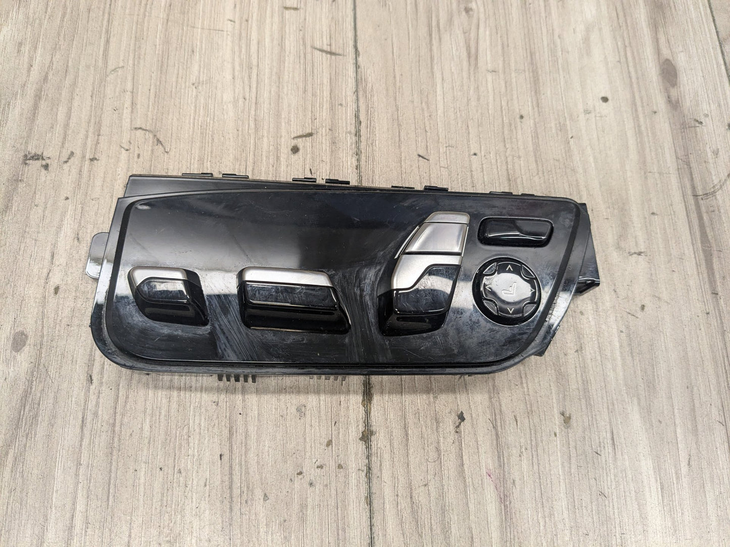OEM BMW F90 G11 G12 G30 G32 M5 Front Left Driver Seat Adjustment Control Switch