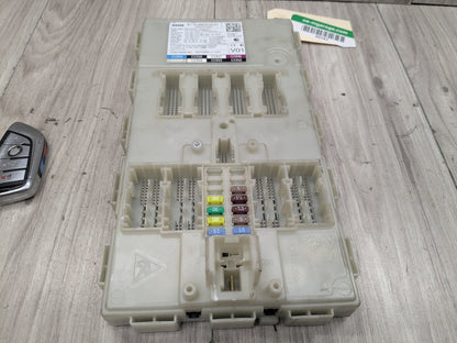 OEM BMW F90 F97 G01 G12 G30 BDC Body Domain Control Control Module Unit w/ Key