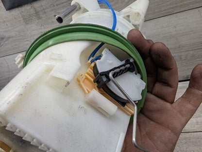 2015 BMW X5 F15 Fuel Gas Tank Sending Unit Assembly 7403906