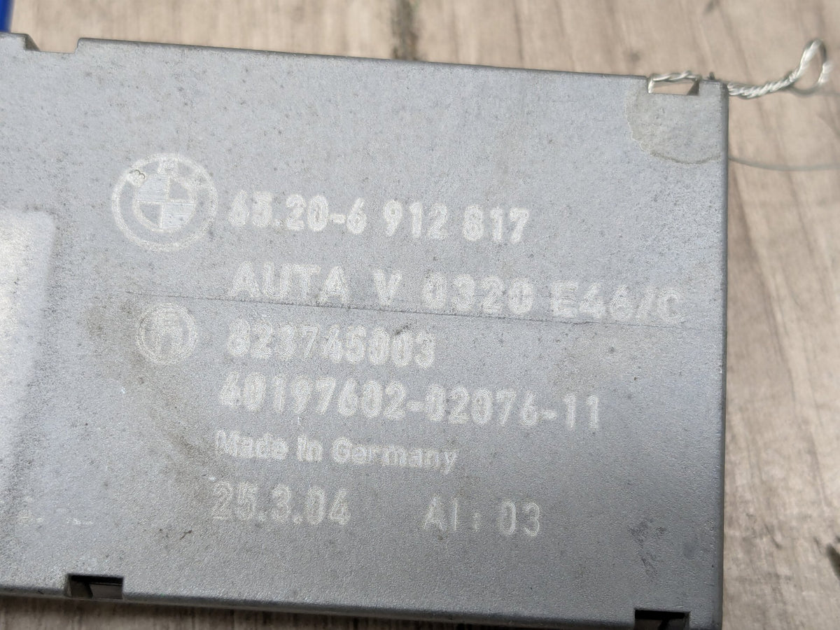 03-08 OEM BMW E85 E86 Z4 Radio Diversity Antenna Amplifier Module Unit