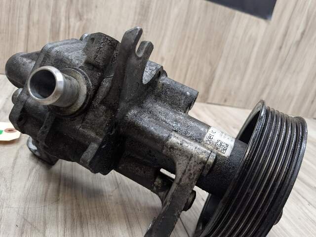 2009 BMW X5 E70 Engine Motor Power Steering Pump 6783892