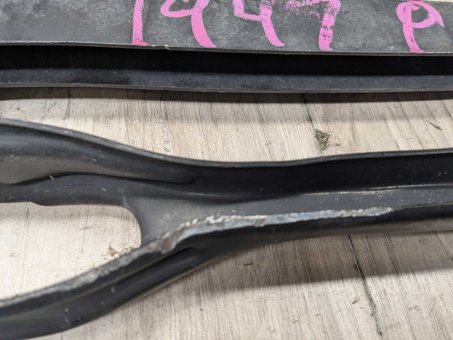 2017 BMW 750i G12 Rear Right Passenger Control Arms SET 6861116 OEM BMW G11 G12 G14 G15 G16 G30 Rear Right Passenger Upper Lower Control Arm SET