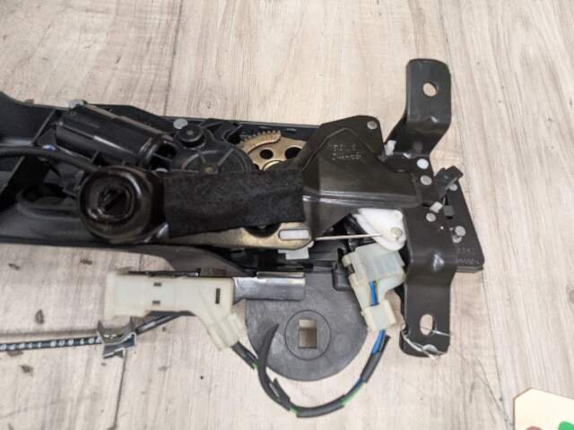 OEM BMW E93 F33 F83 M4 Convertible Trunk Lid Lock Latch Mechanism Assembly