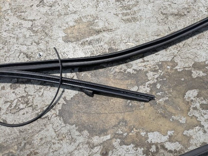 OEM BMW G23 G83 430 M440 Convertible Front Windshield Seal Sealing Weather Strip