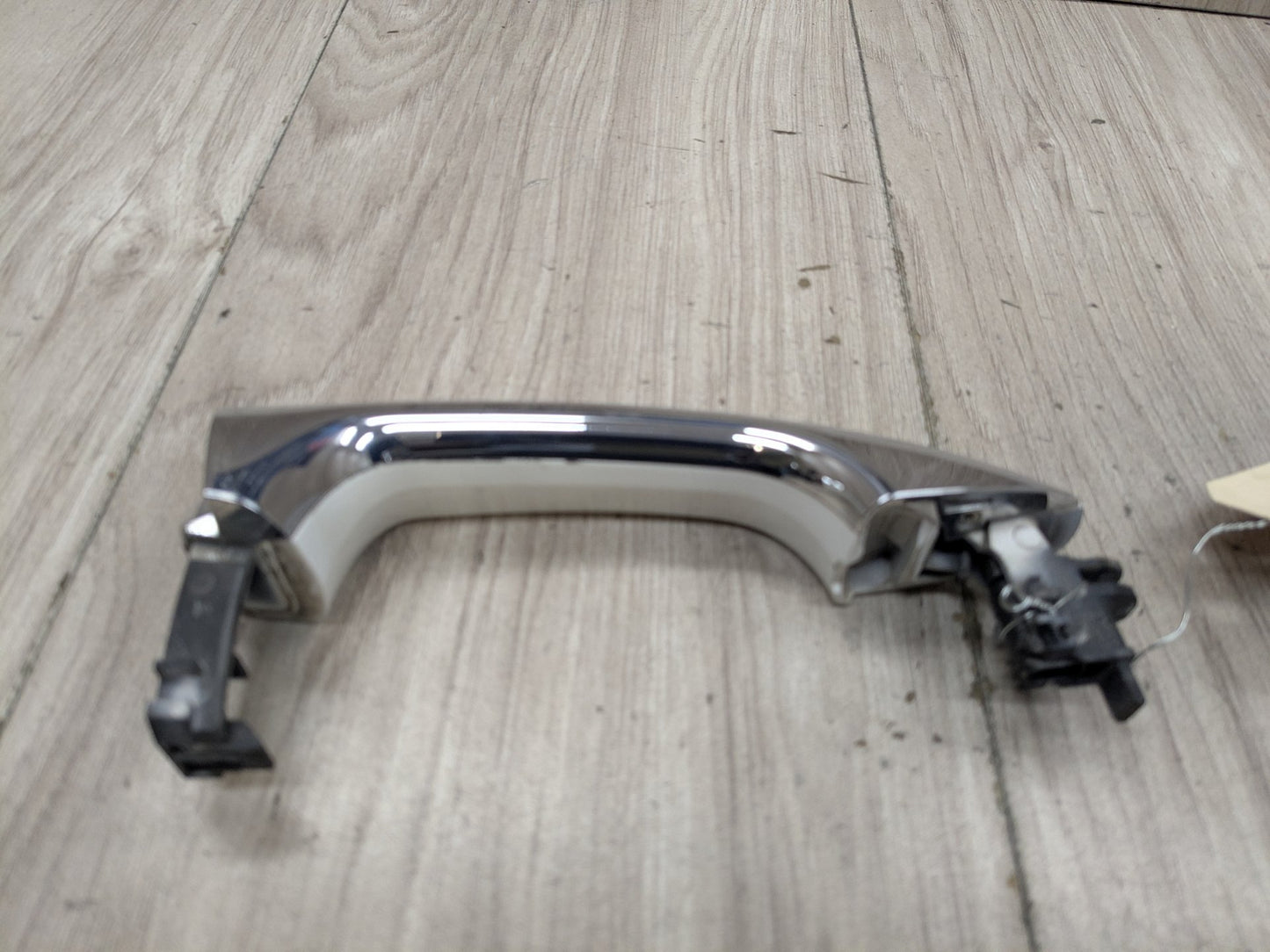 2015-2021 Mercedes-Benz C43 W205 Front or Rear Right Passenger Exterior Door Handle A0997605601
