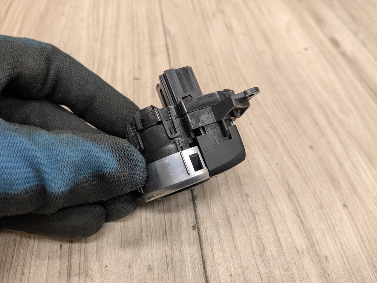 14-19 OEM BMW F15 F16 F85 F86 X5 Engine Ignition Auto Start Stop Switch Button