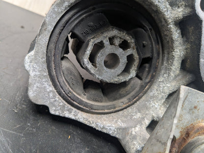 2013 BMW 750i N63B44O1 Transmission Transfer Case k 7649782